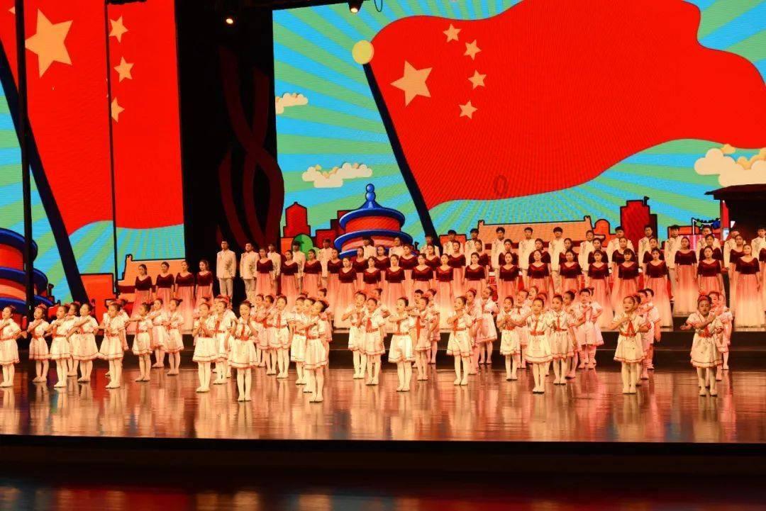 德媒：科贝尔、埃姆雷-詹将缺席多特对波鸿的比赛