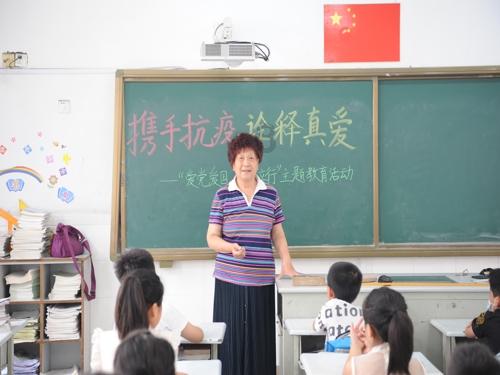 省委常委会专题听取各设区市市委和省委相关党(工)委书记抓基层党建工作述职 树牢大抓基层鲜明导向 以高质量党建引领保障高质量发展