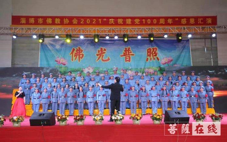 南方小土豆回家后太想念哈尔滨：换上大花棉被，买一堆取暖器，还想复刻饭菜